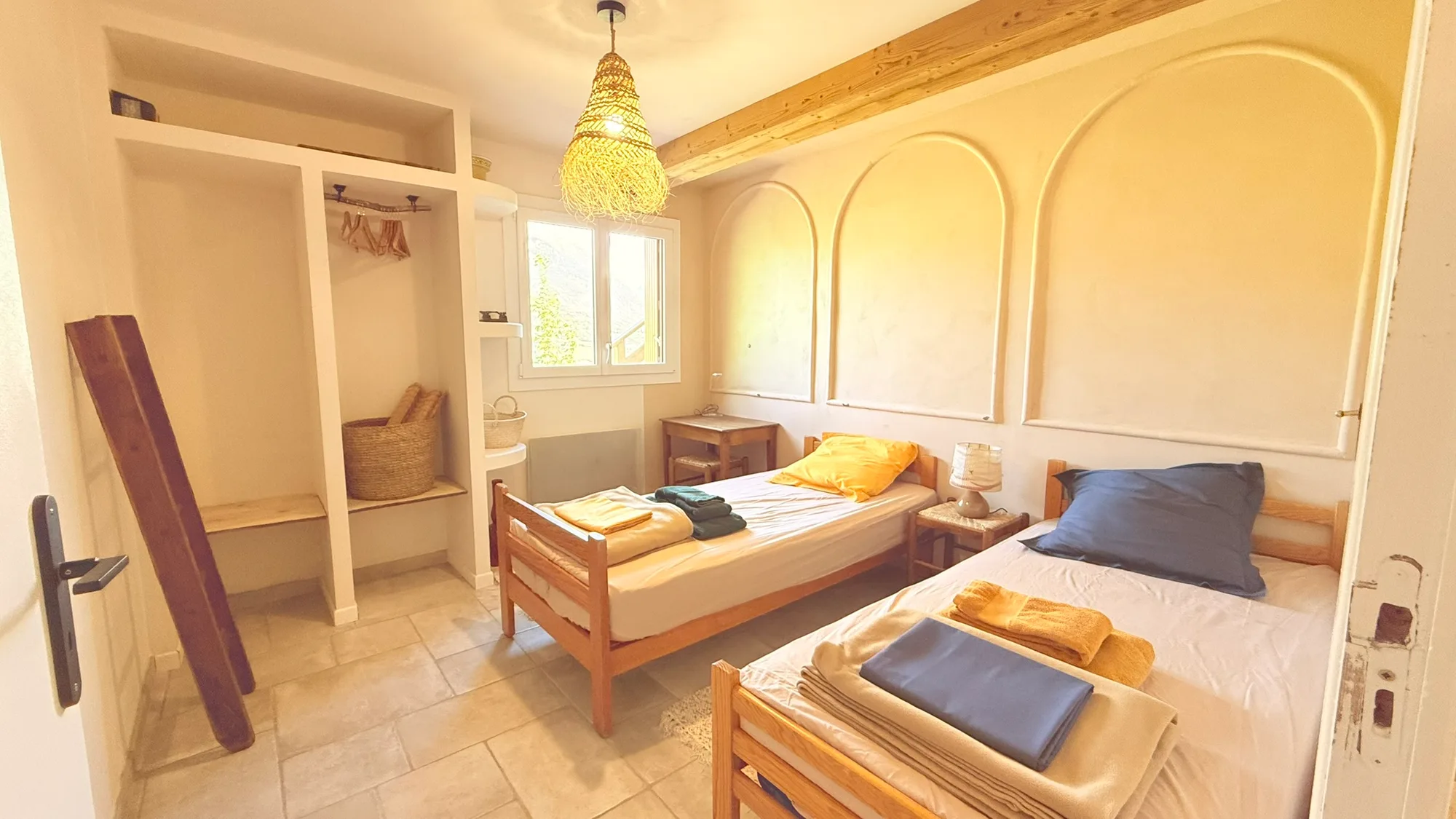 Chambre jumeaux — appartement — photo 1
