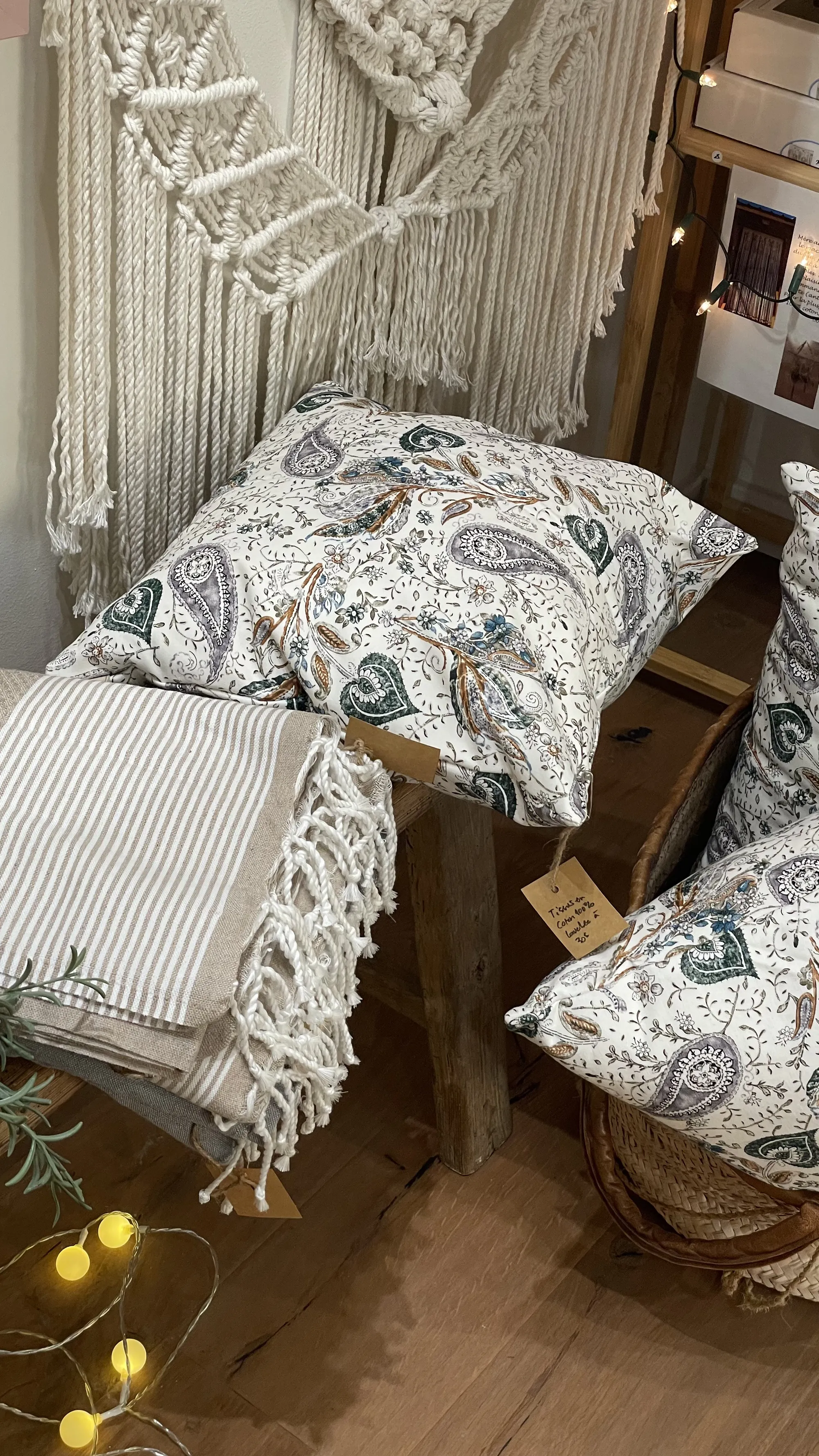 Coussins, linge de table et pièces textile de l'Atelier Modestine