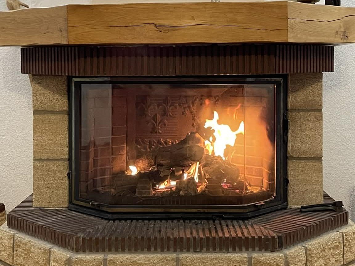 cheminée-rustique-3-4